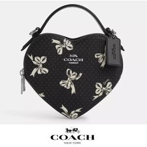 ❤️🎁 Coach Heart Crossbody Bag With Bow Print